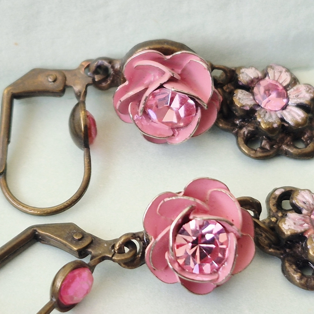 Earrings With Bronze Tone And Flowers With Pink Rhinstones. Delicate Vintage - Picture 3 of 4